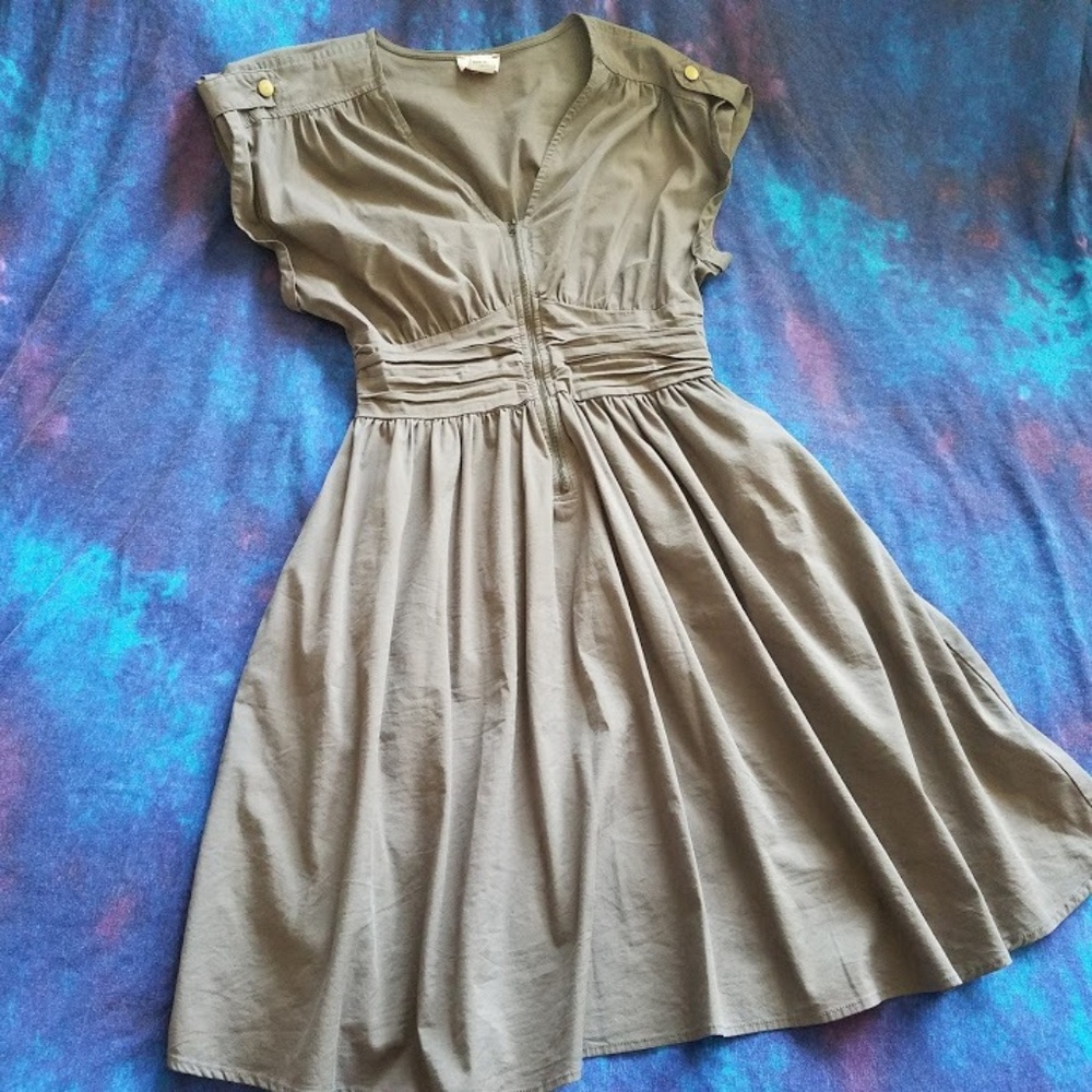 Love...Ady Front Zipped Flare Dress Sage, XL